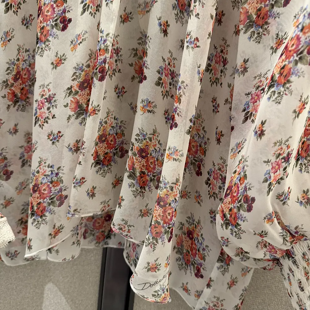 Dolce Gabbana D&G Women Small Flower Bouquets-Print Chiffon Top - image 9