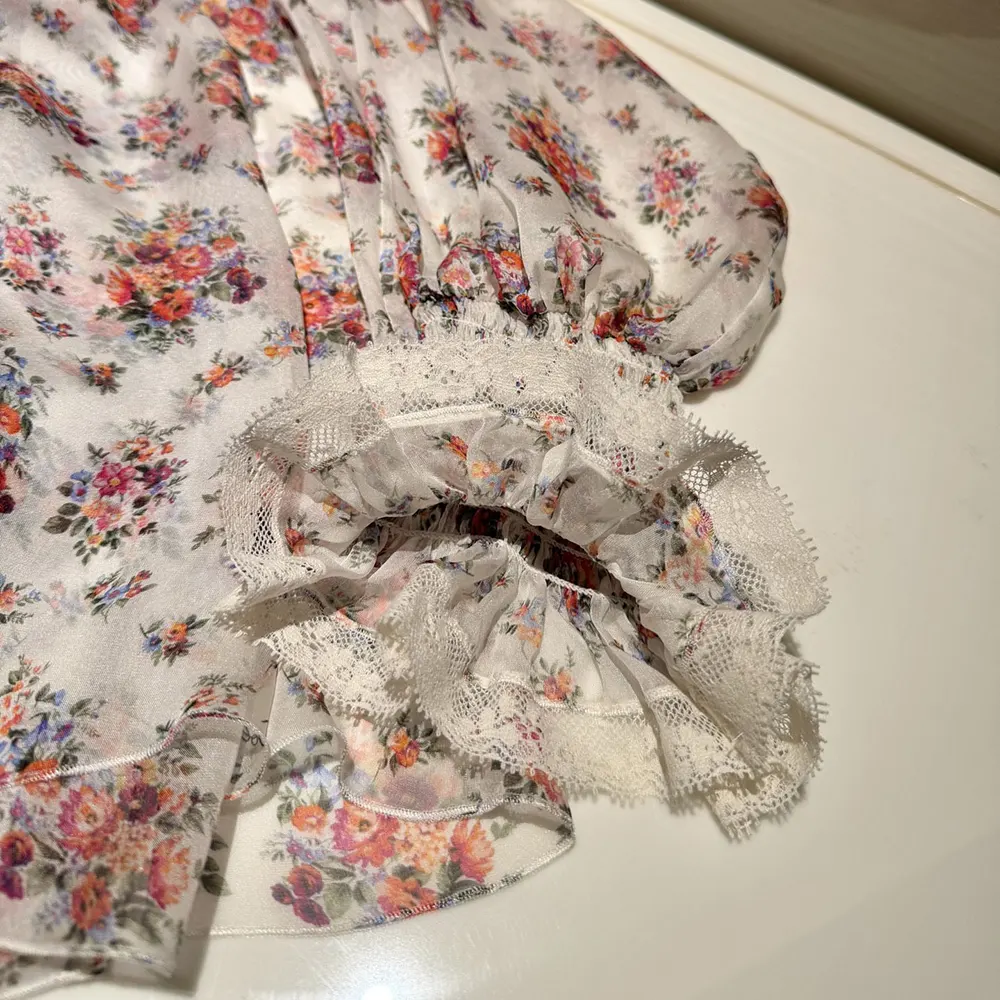 Dolce Gabbana D&G Women Small Flower Bouquets-Print Chiffon Top - image 7