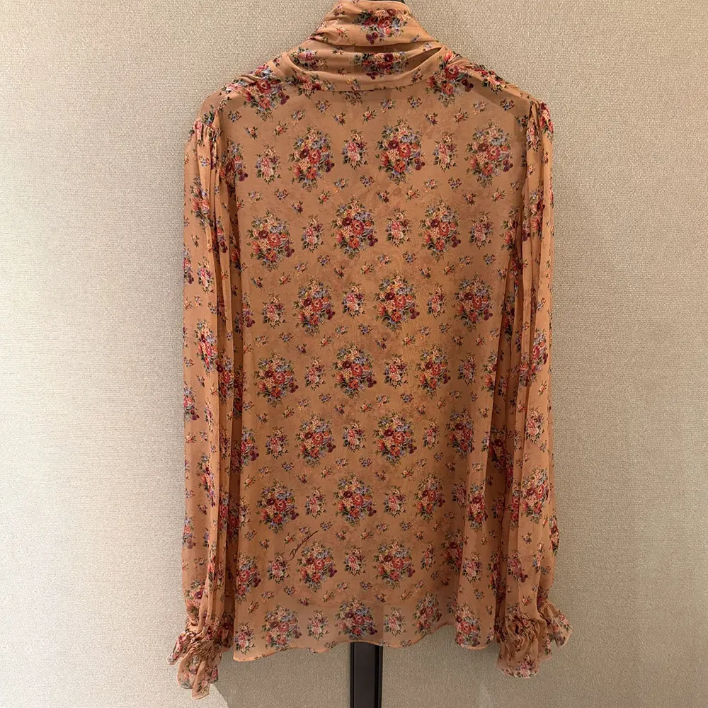 Dolce Gabbana D&G Women Small Flower Bouquets-Print Chiffon Top - image 4