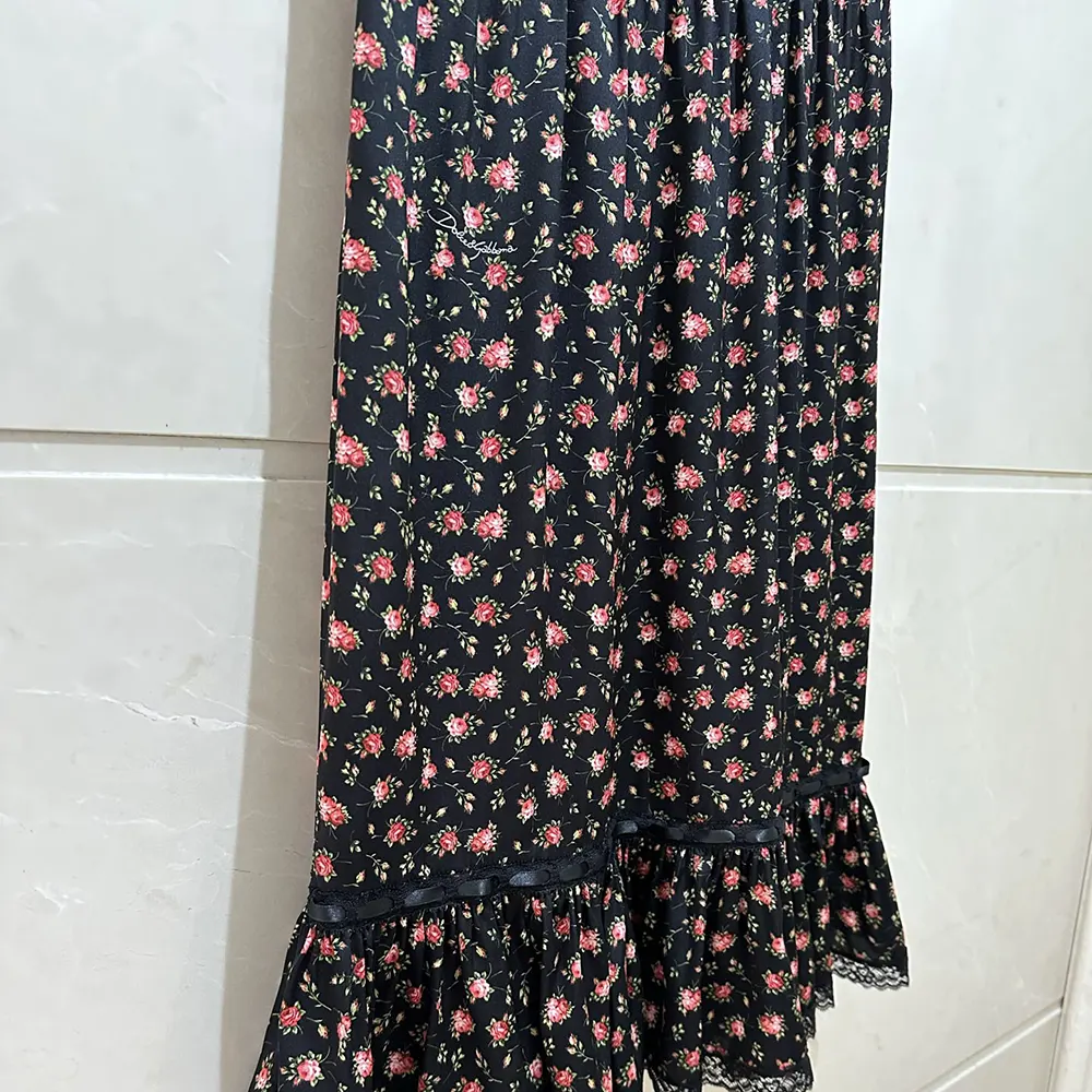 Dolce Gabbana D&G Women Small Rose-Print Skirt With Flounce - image 5