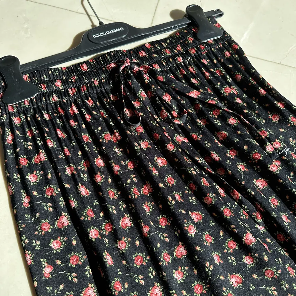 Dolce Gabbana D&G Women Small Rose-Print Skirt With Flounce - image 6
