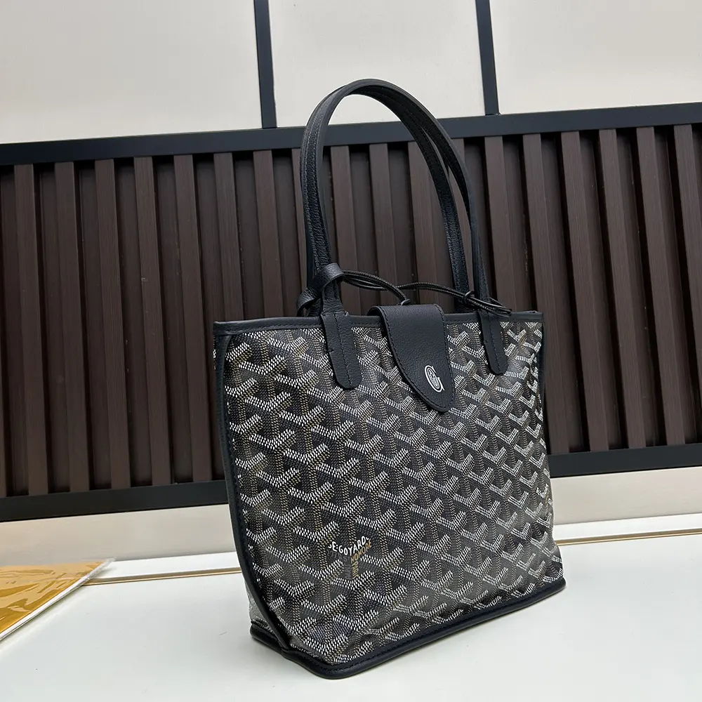 Goyard Unisex Anjou Mini Bag-Black - image 4