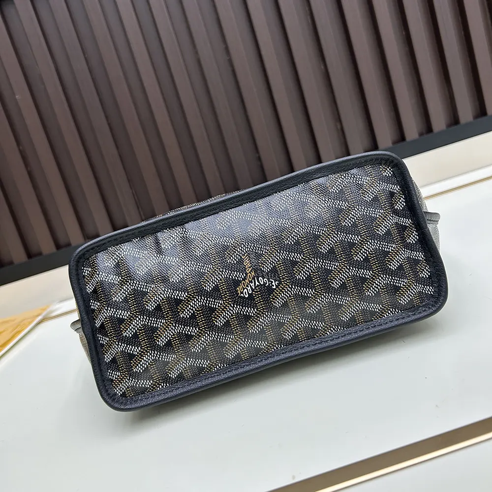 Goyard Unisex Anjou Mini Bag-Black - image 5