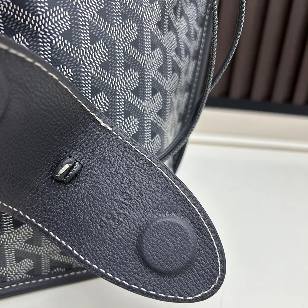 Goyard Unisex Anjou Mini Bag-Grey - image 7