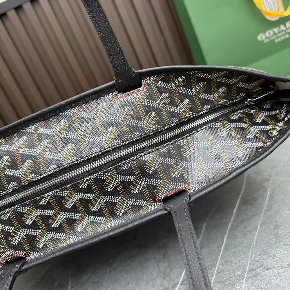 Goyard Unisex Artois Pm Bag-Black - image 7