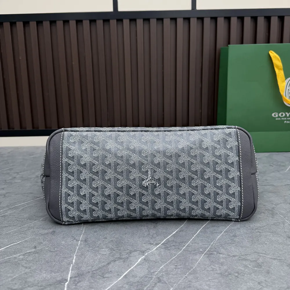Goyard Unisex Artois Pm Bag-Grey - image 5