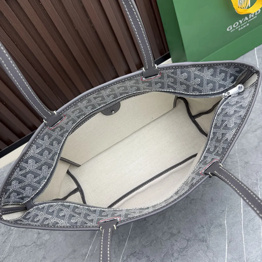 Goyard Unisex Artois Pm Bag-Grey - image 9
