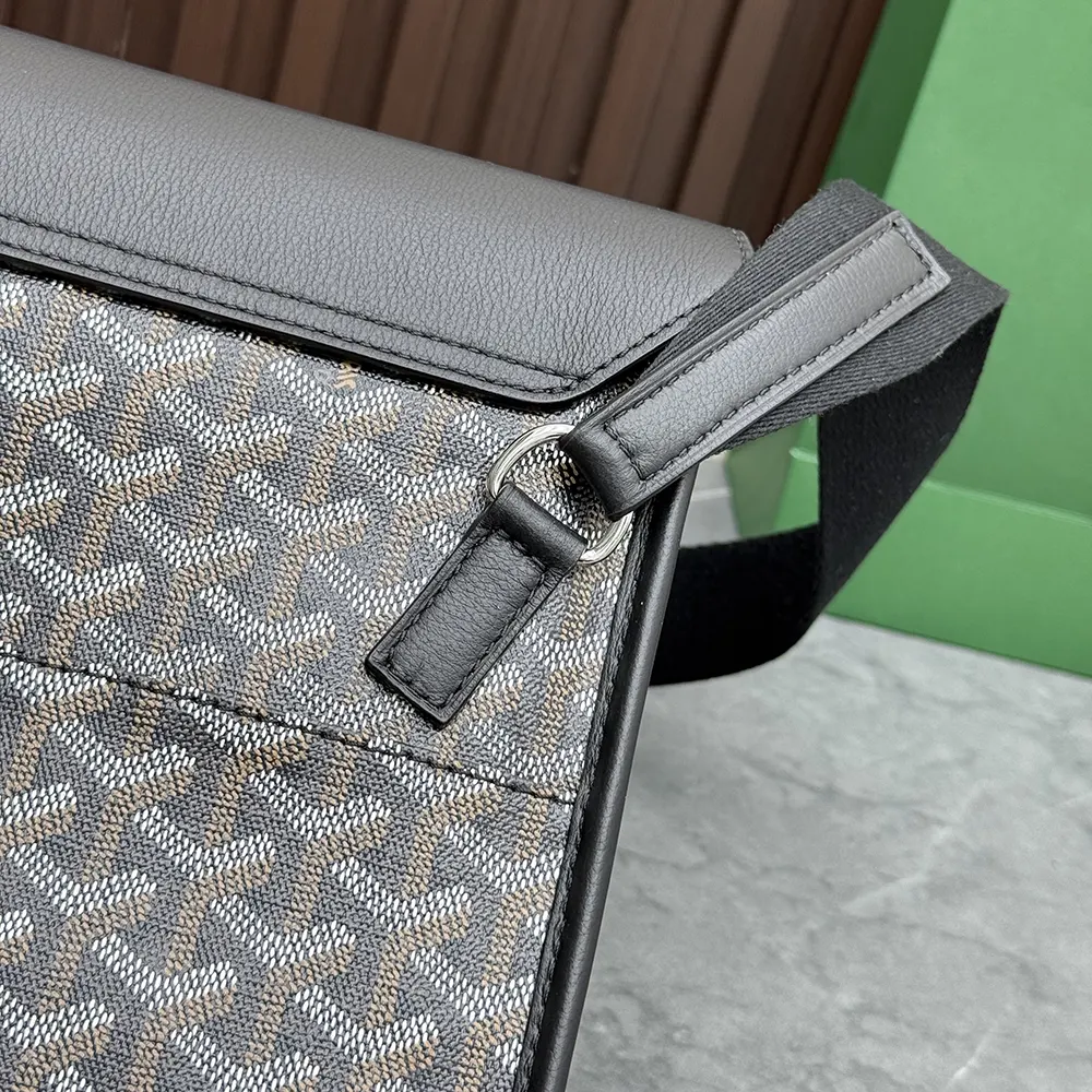 Goyard Unisex Coursier Messenger Bag-Black - image 7