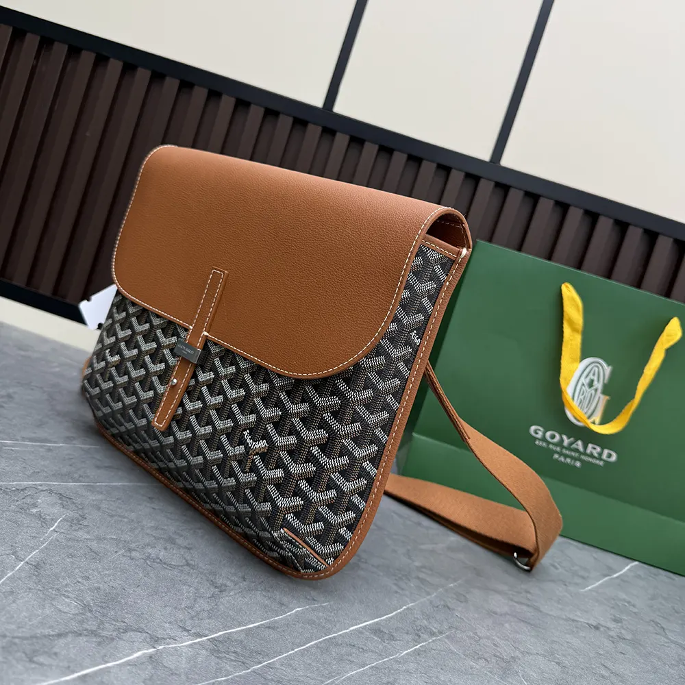 Goyard Unisex Coursier Messenger Bag-Tan - image 4