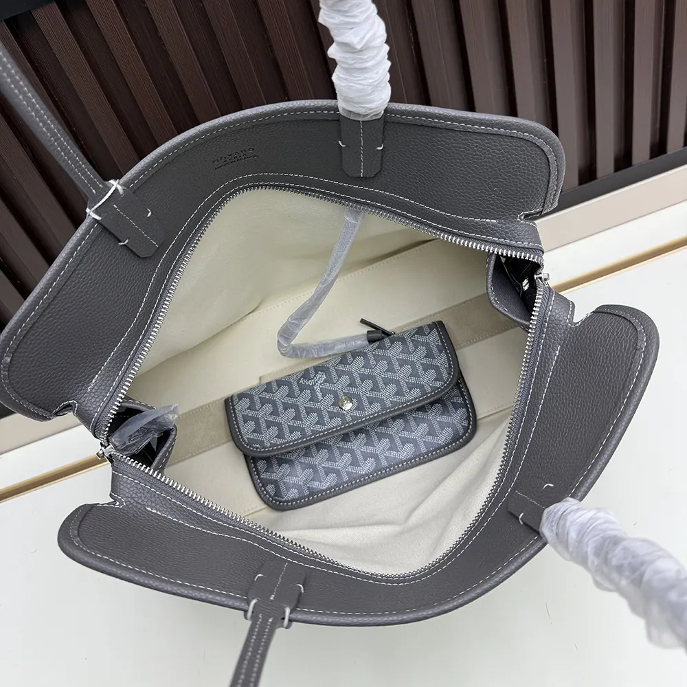 Goyard Unisex Hardy Pm Bag-Grey - image 5