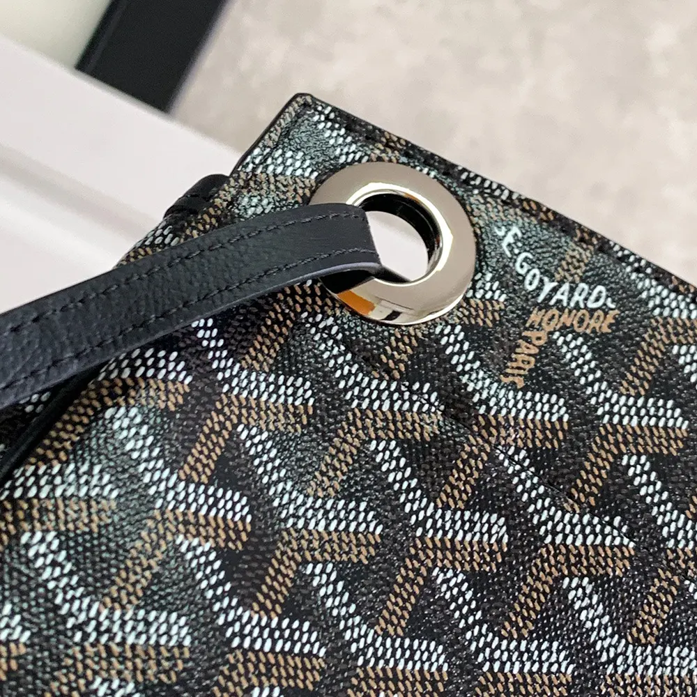 Goyard Unisex Rouette Souple Bag-Black - image 10