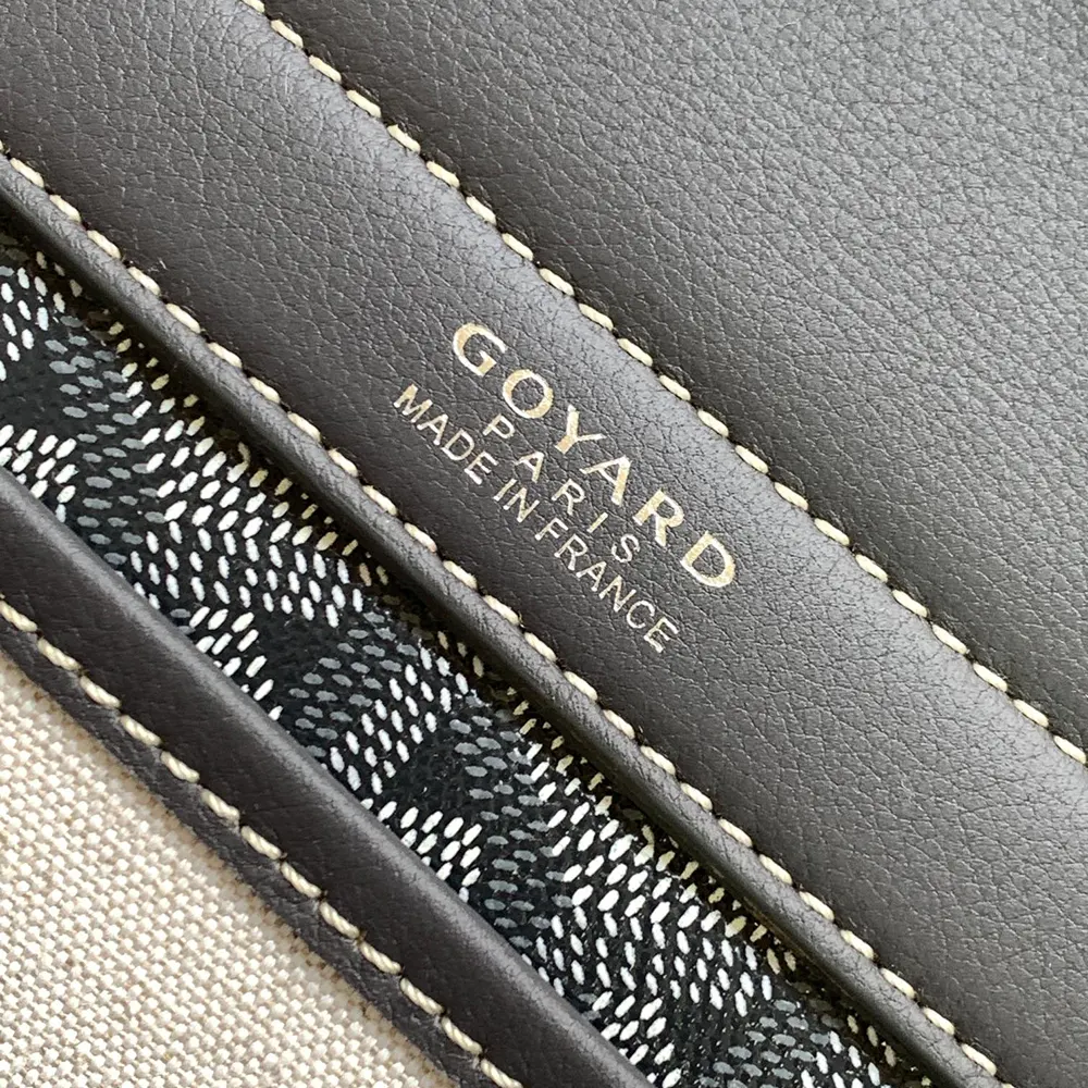 Goyard Unisex Rouette Souple Bag-Grey - image 10