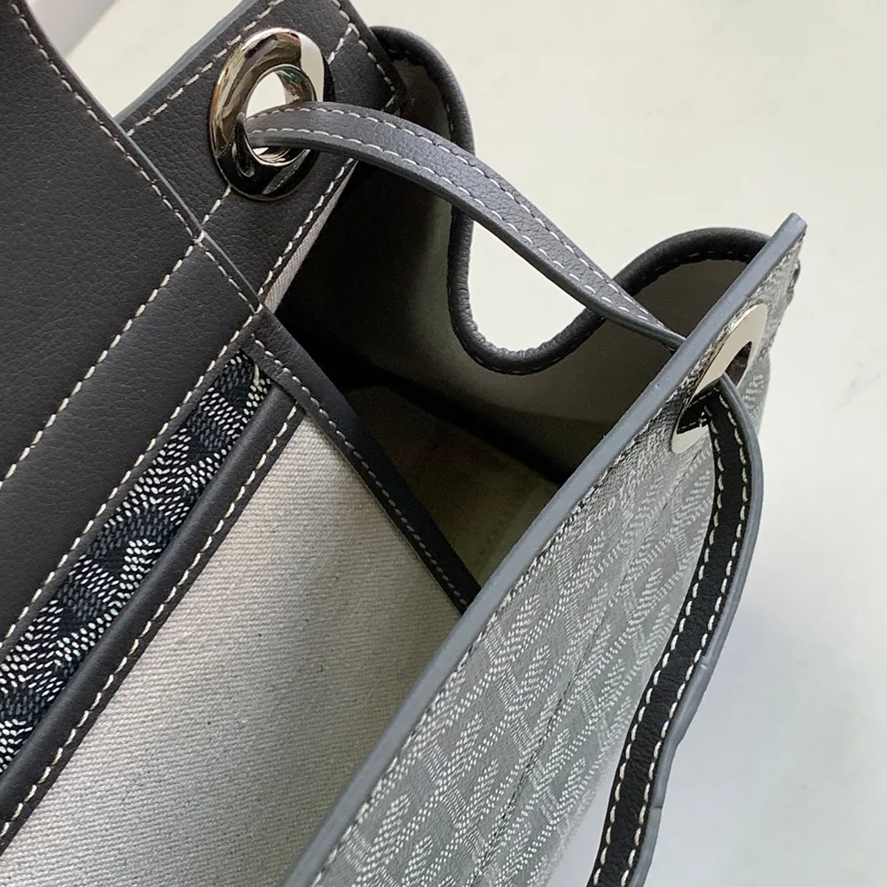 Goyard Unisex Rouette Souple Bag-Grey - image 8