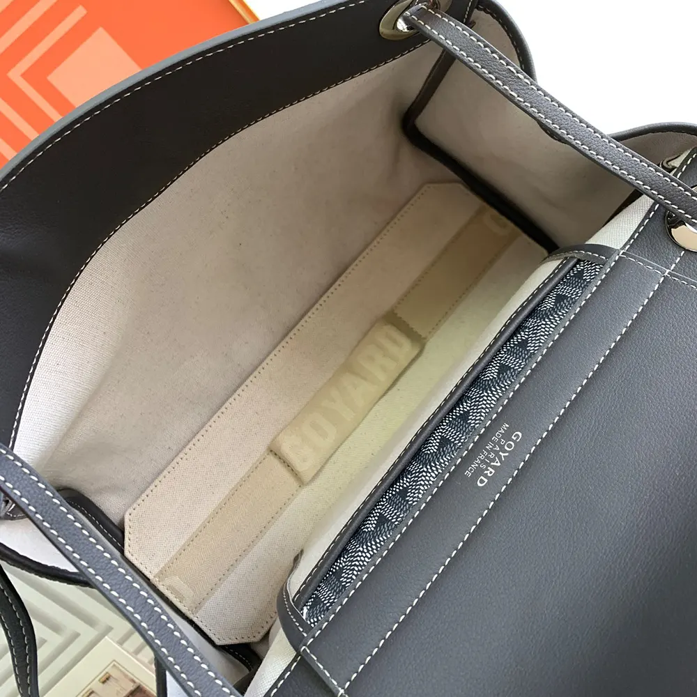 Goyard Unisex Rouette Souple Bag-Grey - image 7