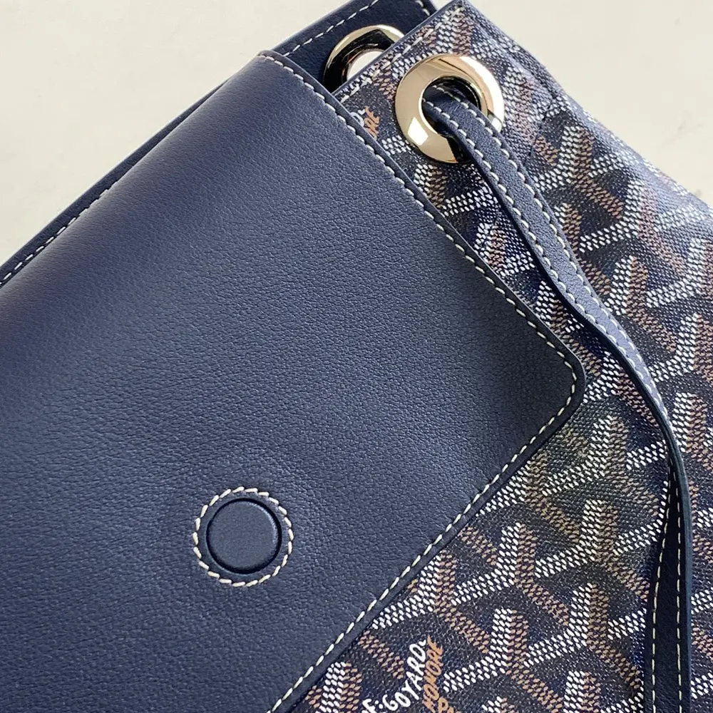 Goyard Unisex Rouette Souple Bag-Navy - image 8