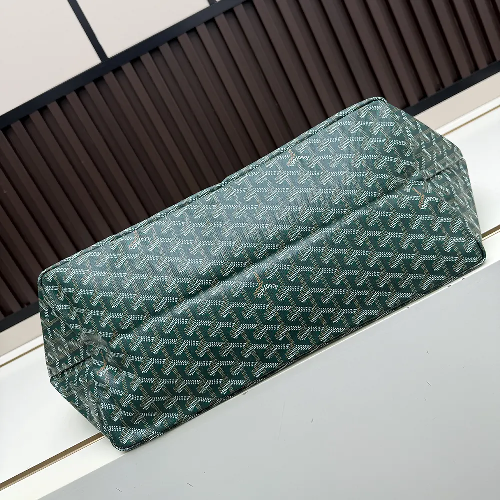 Goyard Unisex Saint Louis Gm Bag-Green - image 4
