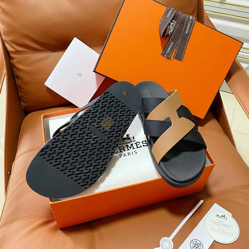 Hermes Unisex Kazimir Sandal-Brown/Black - image 11
