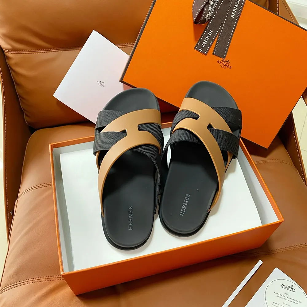 Hermes Unisex Kazimir Sandal-Brown/Black - image 7
