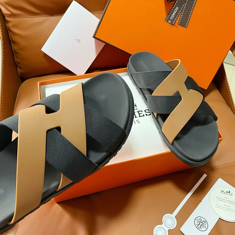 Hermes Unisex Kazimir Sandal-Brown/Black - image 9