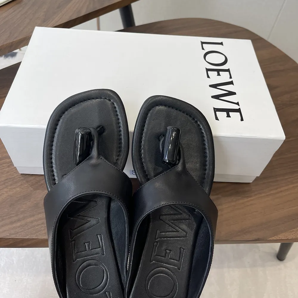 Loewe Women Toggle Flat Sandal in Shiny Smoot Calfskin-Black - image 6