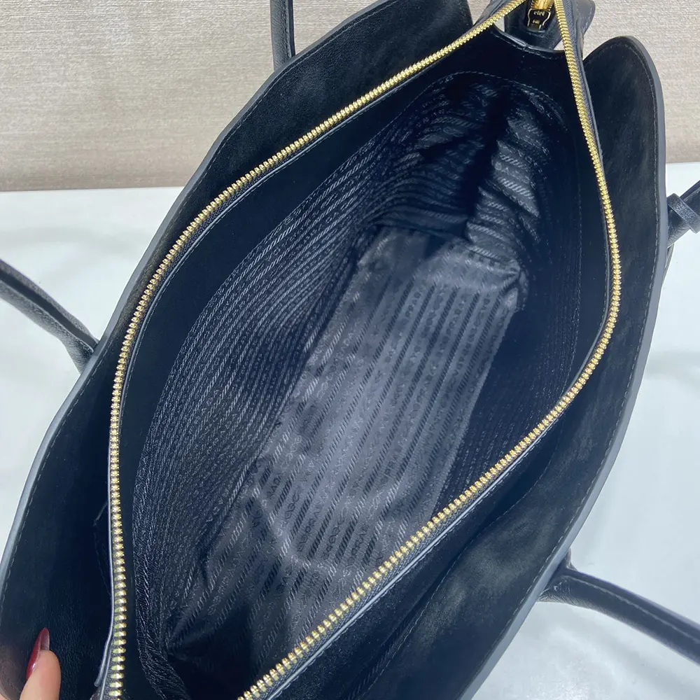 Prada Women Large Leather Tote Bag-Black - image 9