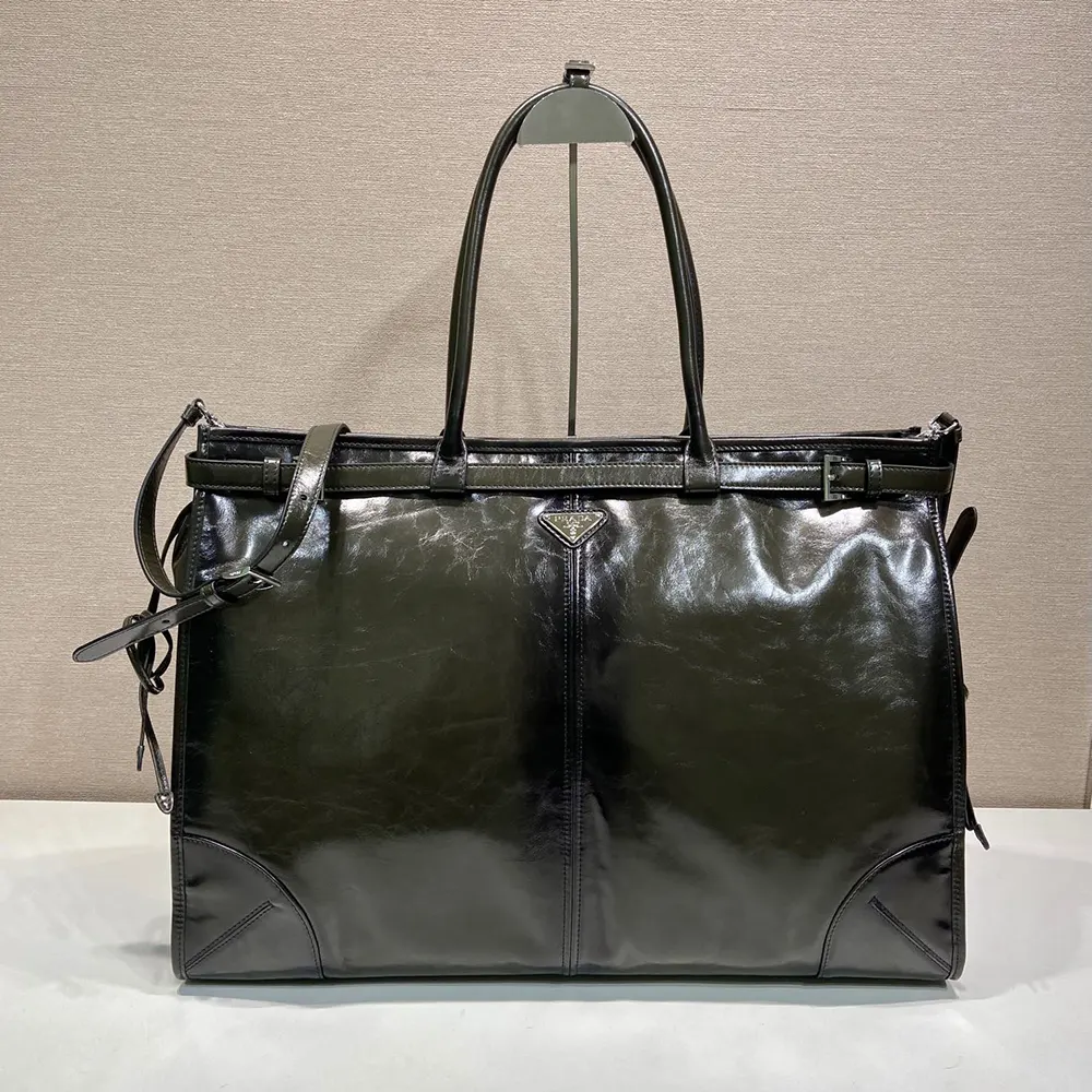 Prada Unisex Bonnie Leather Tote Bag - image 11