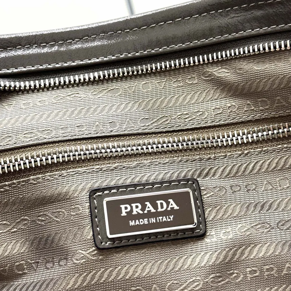 Prada Unisex Bonnie Leather Tote Bag-Clay - image 5