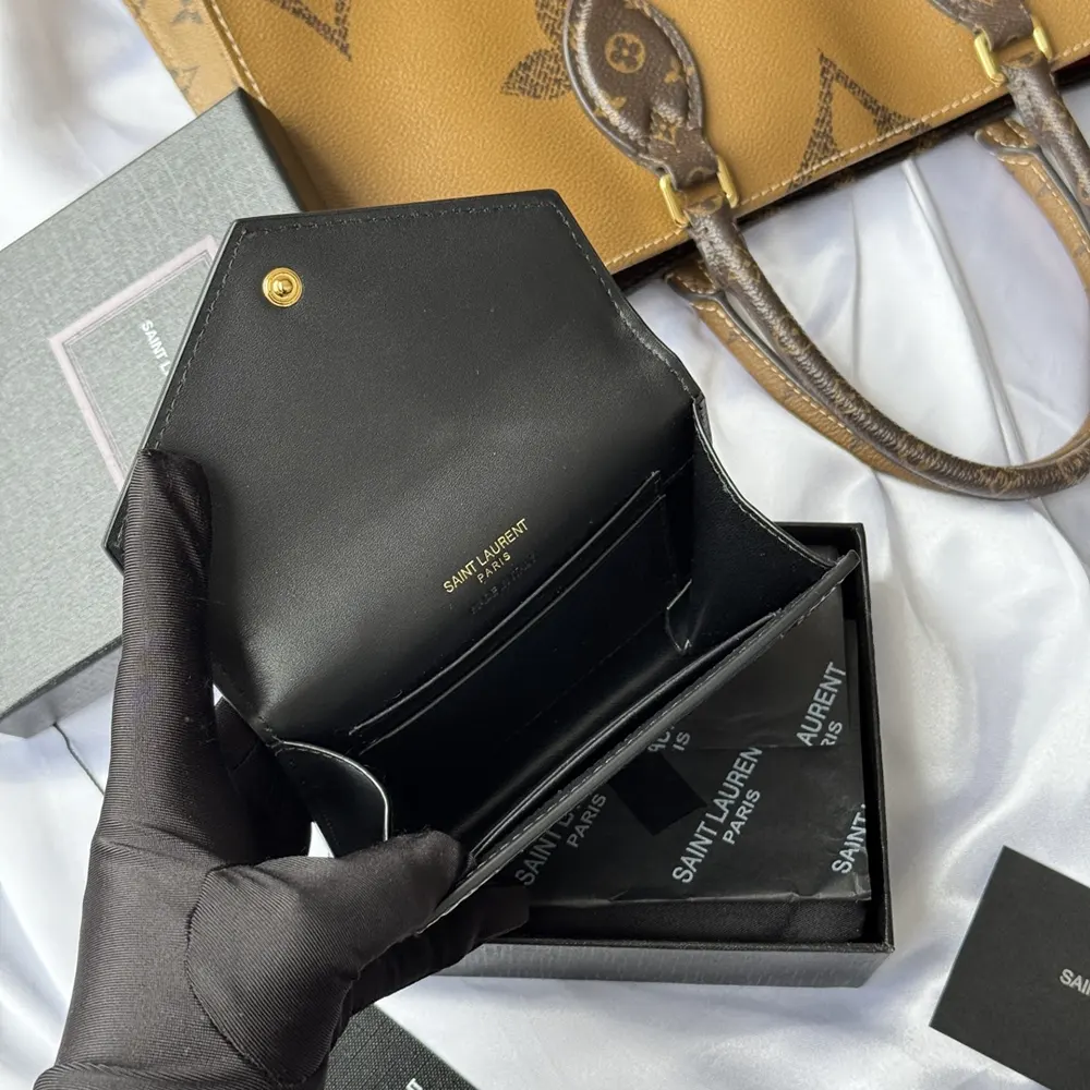 Saint Laurent YSL Women Uptown Flap Card Case in Crocodile-Embossed Shiny Leather - image 9