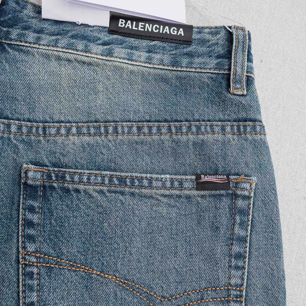 Balenciaga Women Regular Fit Jeans in Dirty Vintage Blue - image 7