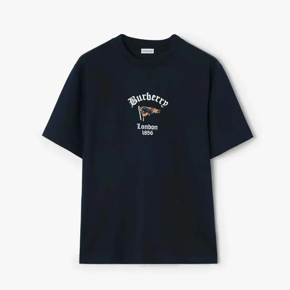 Front view of Burberry Women Check Flag Cotton T-shirt-Black on mannequin