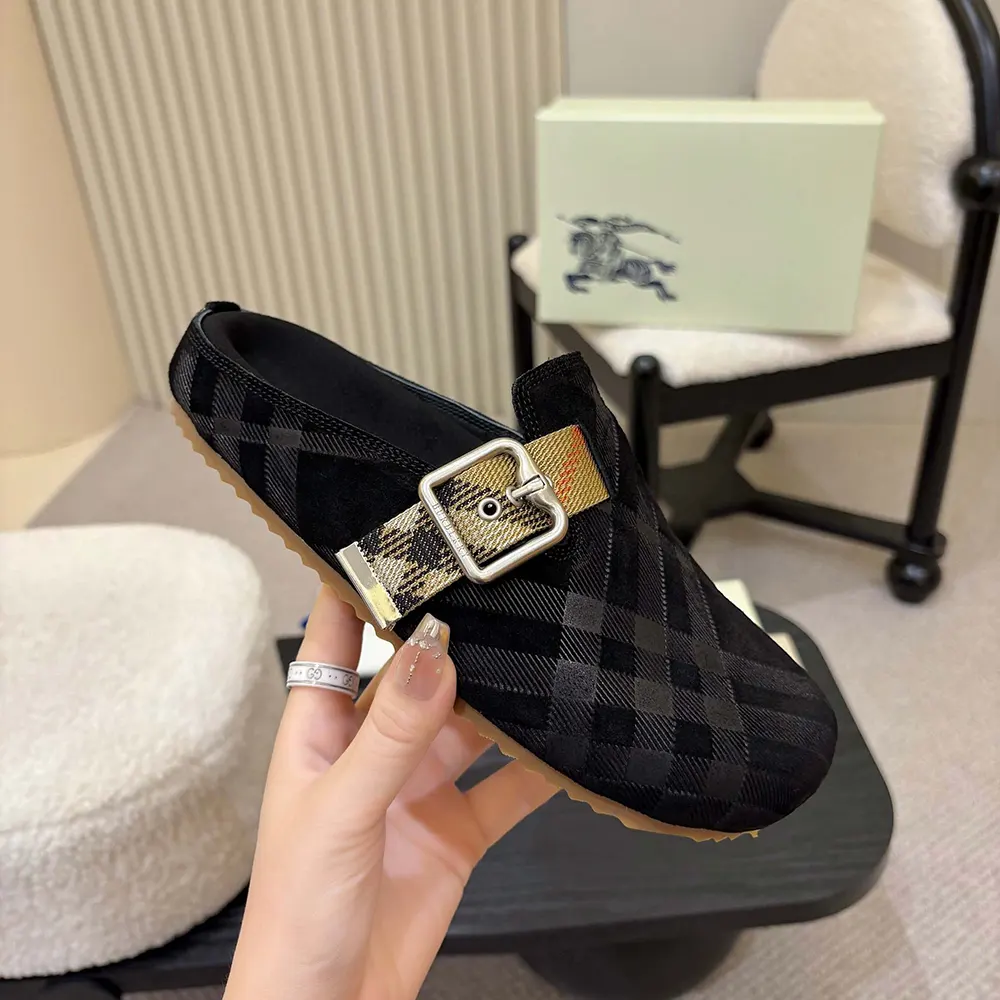 Burberry Unisex Check Denim Urchin Clogs-Black - image 5