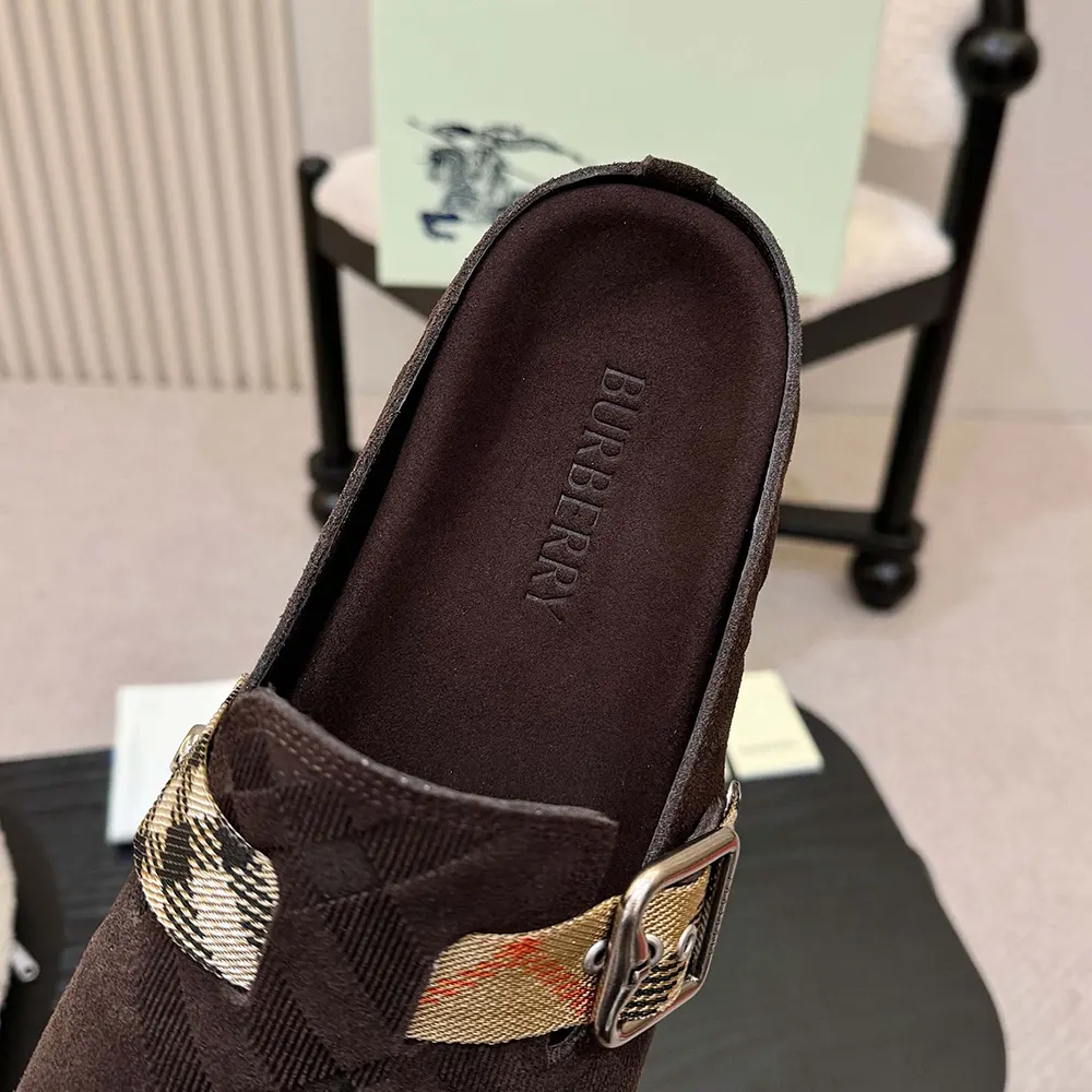 Burberry Unisex Check Denim Urchin Clogs-Snug Brown - image 7