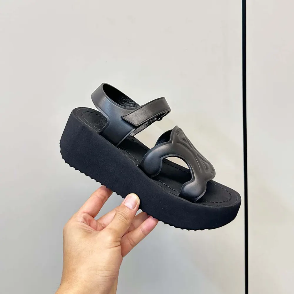 Celine Women Sunny Sandal In Calfskin – Vegetal Tanning-Black - image 8