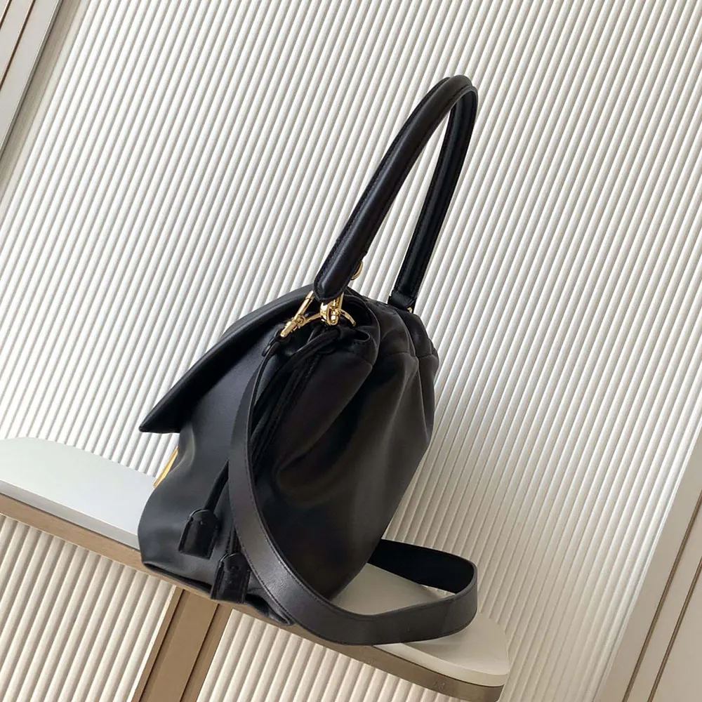 Fendi Women Mamma Baguette Large Nappa Leather Bag - image 4