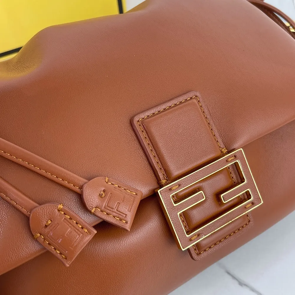 Fendi Women Mamma Baguette Medium Sienna Brown Nappa Leather Bag - image 8