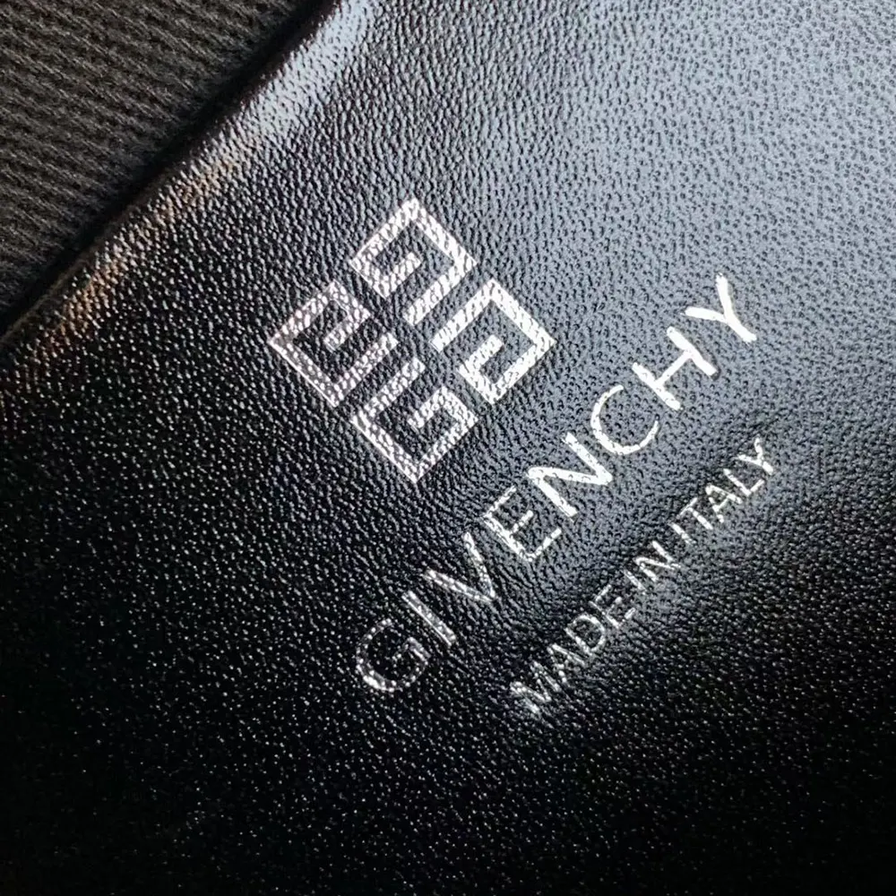 Givenchy Women Mini Antigona Bag in Box Leather-Black - image 10