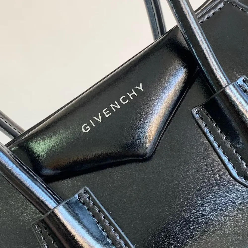 Givenchy Women Mini Antigona Bag in Box Leather-Black - image 9