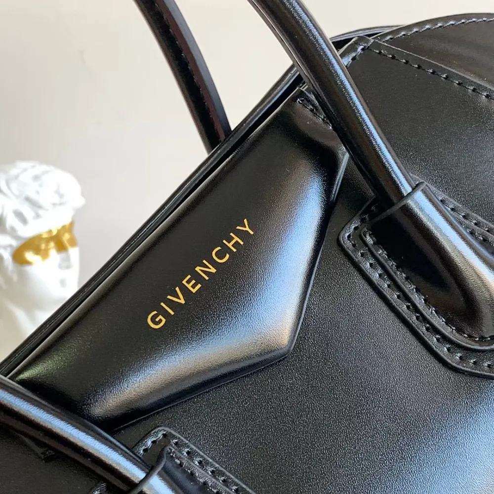 Givenchy Women Mini Antigona Bag in Box Leather-Black - image 7