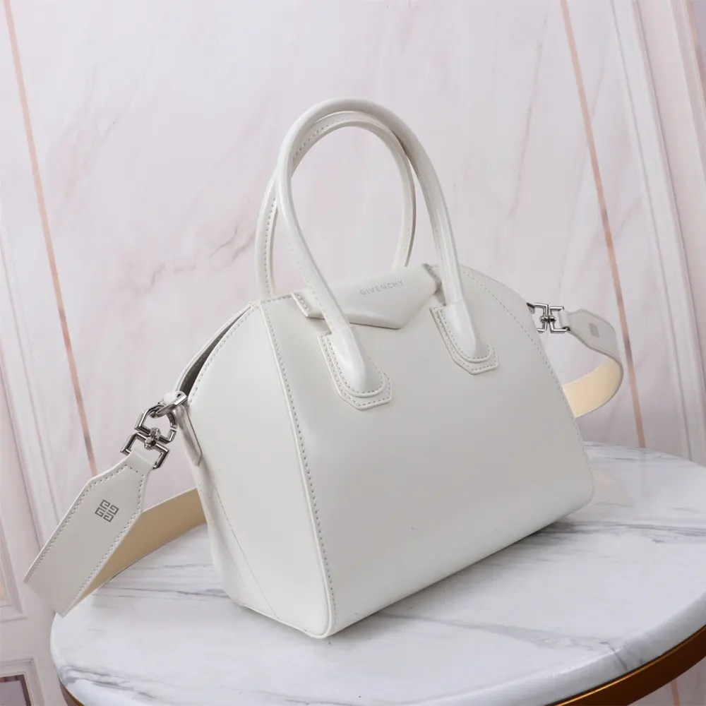 Givenchy Women Small Antigona Bag in Box Leather-White - image 4