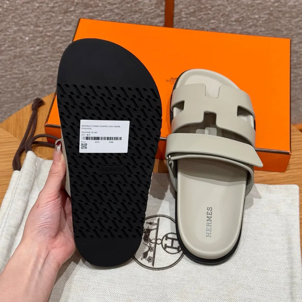 Hermes Unisex Chypre Sandal-Beige Nomade - image 10