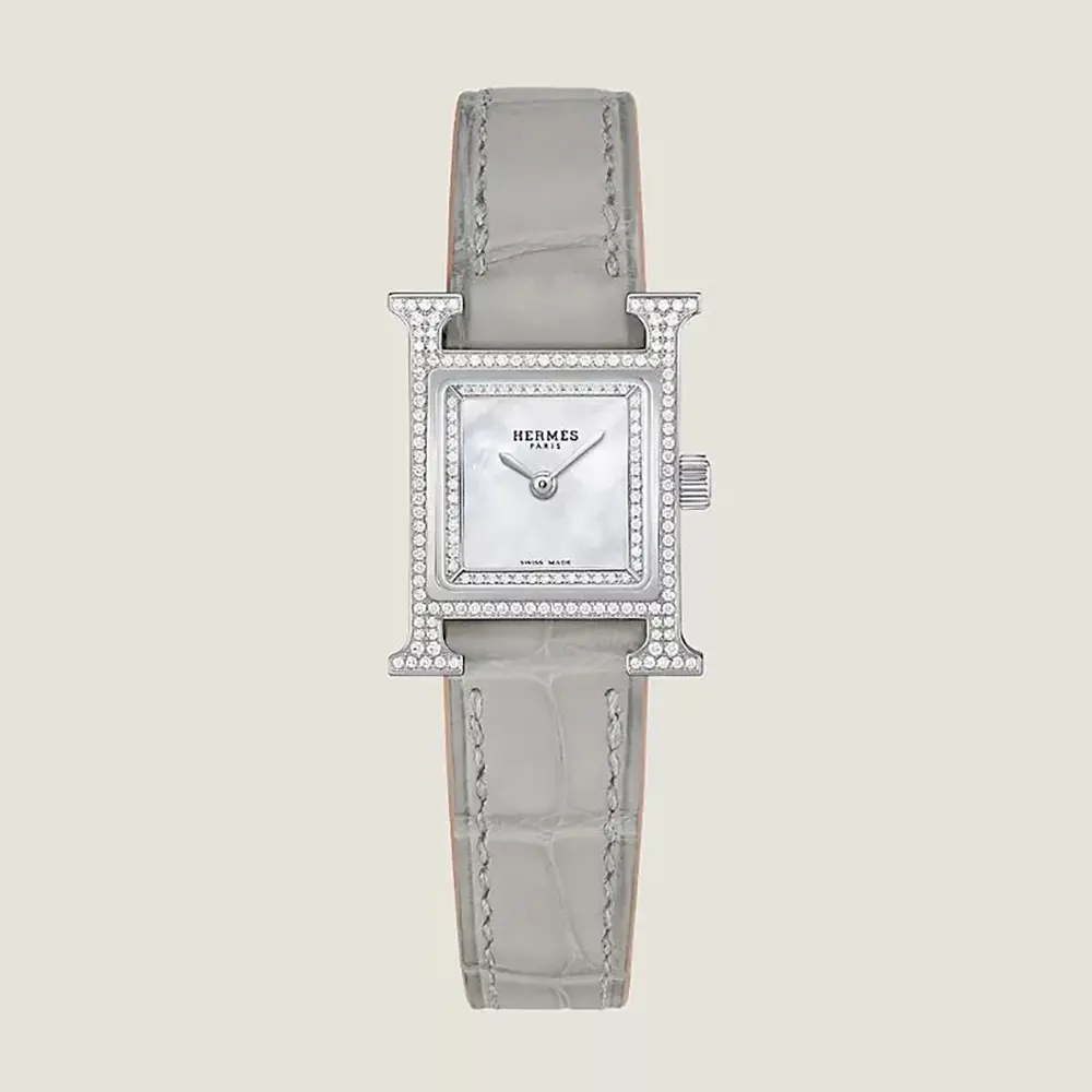 Front view of Hermes Women Heure H Watch Mini Model 21 mm-Silver with black strap