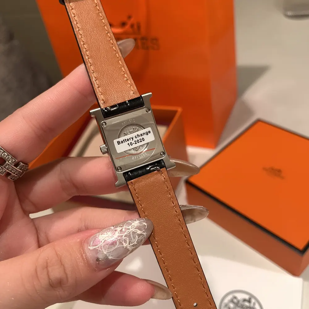 Hermes Women Heure H Watch Small Model 25 mm-Silver - image 5