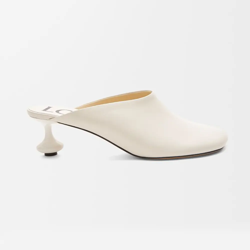 Side view of Loewe Women Toy Mule in Goatskin-White showing silhouette