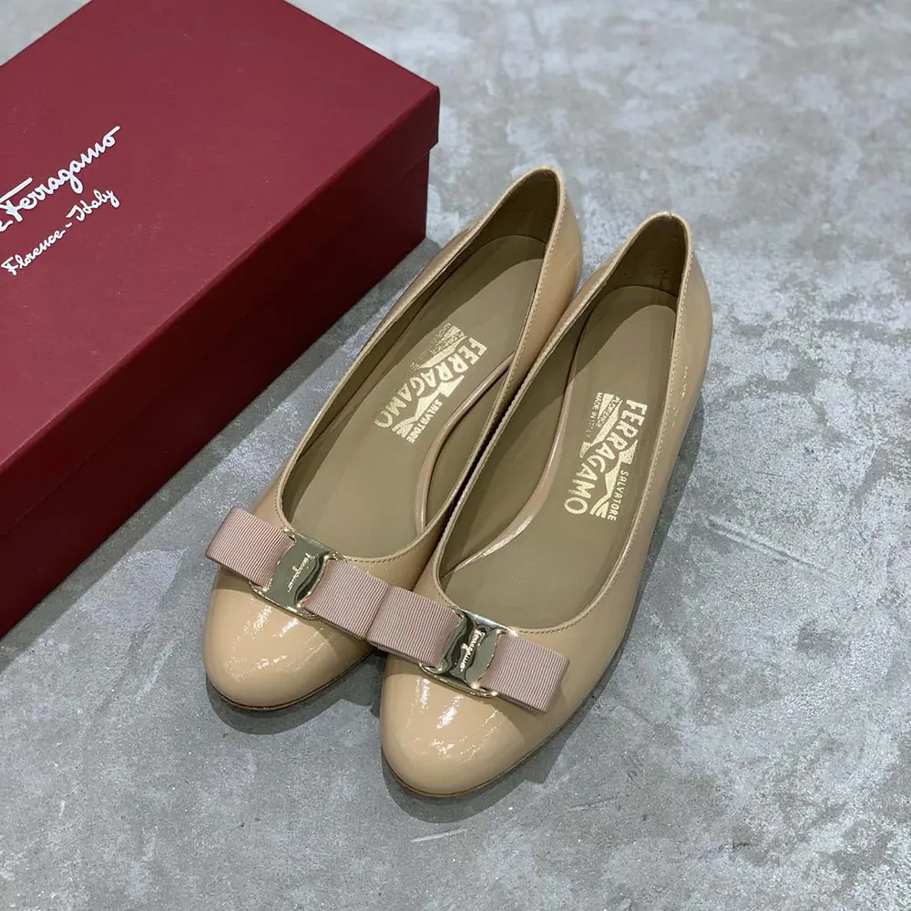 Salvatore Ferragamo Women Vara Pump 3cm Heel-Sandy - image 4