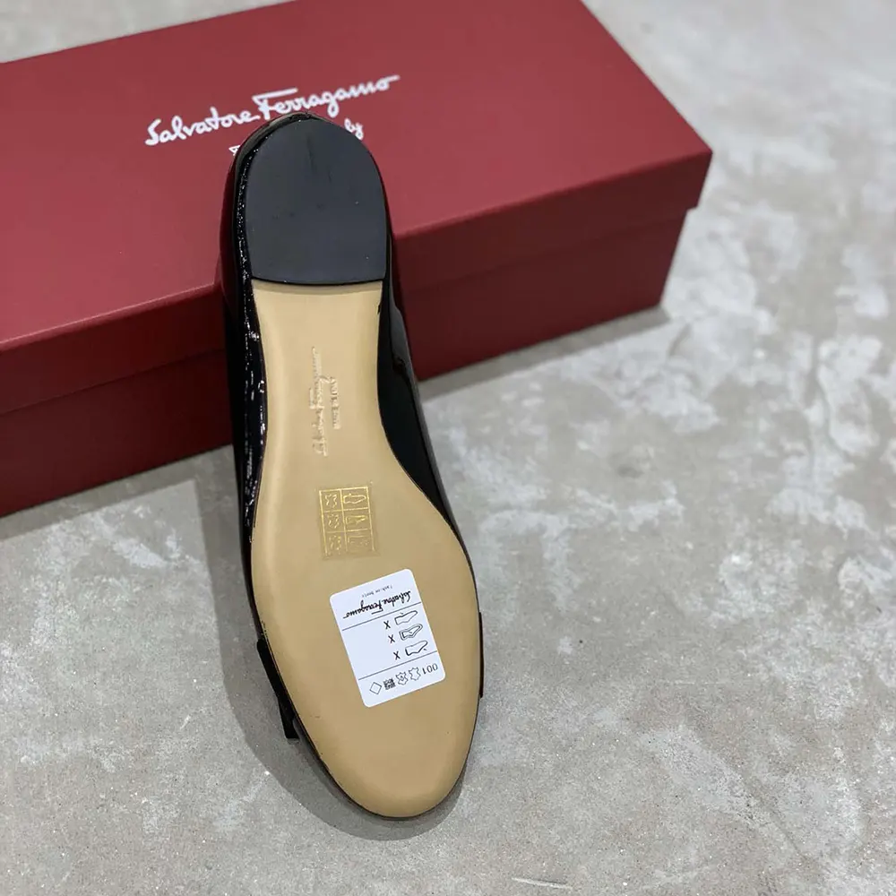 Salvatore Ferragamo Women Varina Ballet Flat-Black - image 10
