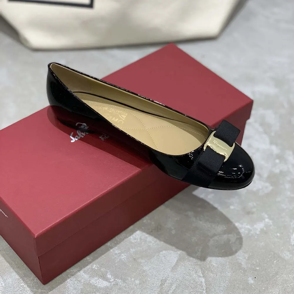 Salvatore Ferragamo Women Varina Ballet Flat-Black - image 8