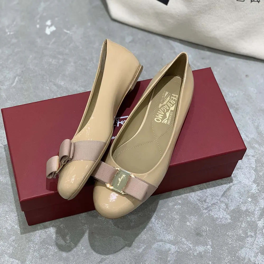 Salvatore Ferragamo Women Varina Ballet Flat-Sandy - image 4