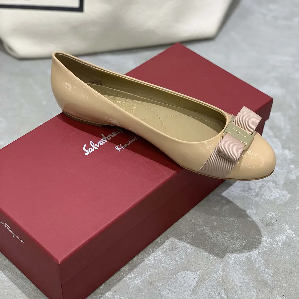 Salvatore Ferragamo Women Varina Ballet Flat-Sandy - image 6