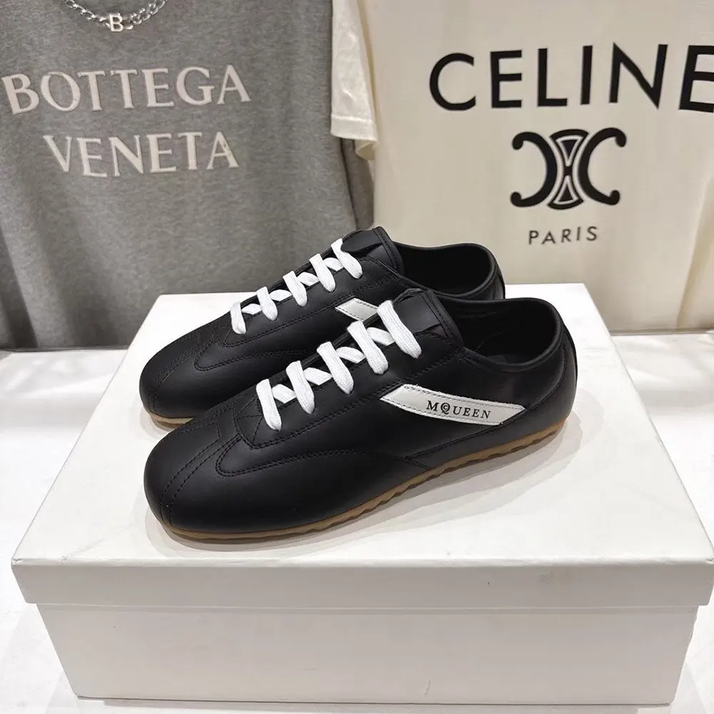 Alexander Mcqueen Unisex Boxe Sneaker in Black - image 6
