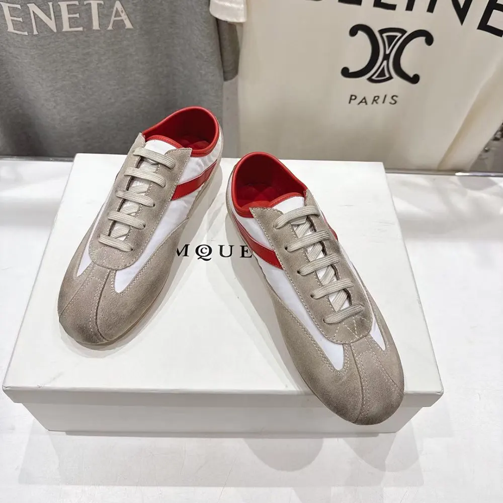 Top view showing lace closure on Alexander Mcqueen Unisex Boxe Sneaker